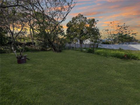 A home in AUBURNDALE