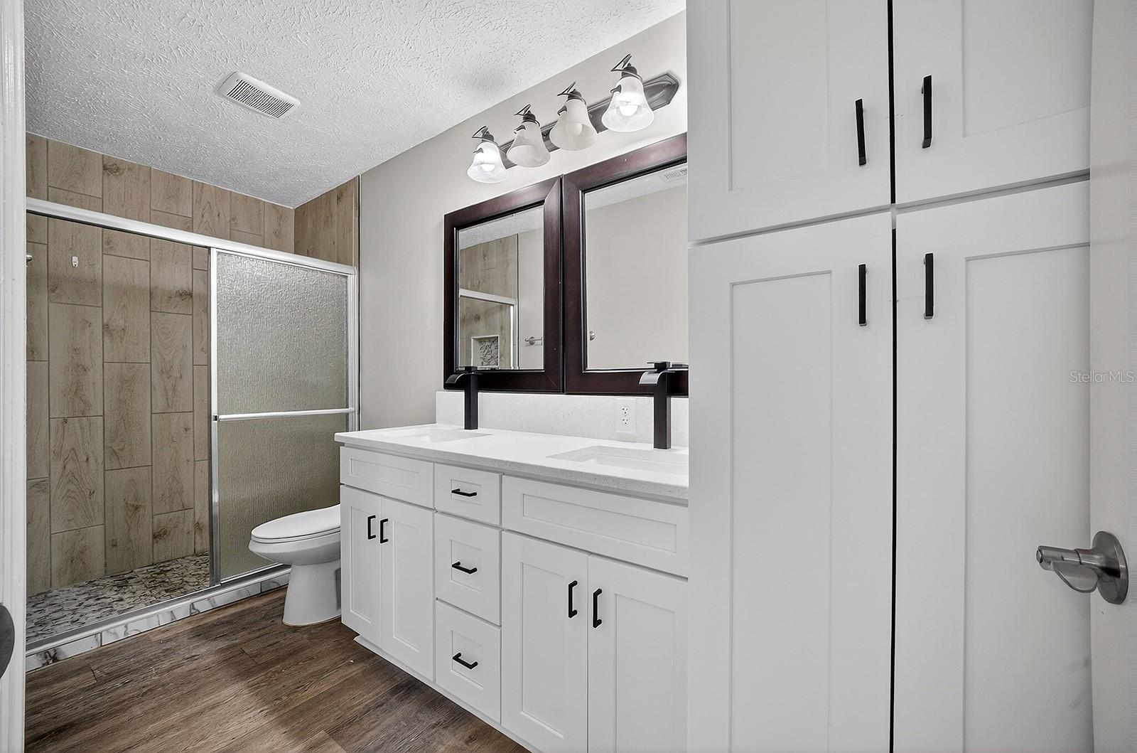 ROYAL OAK ESTATES 3RD ADD - Residential