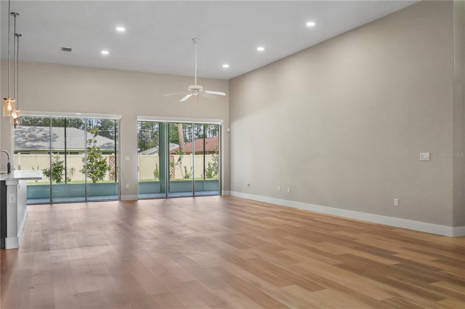 11 WOODSTONE LANE