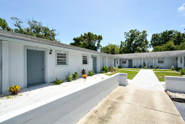 2519 9TH AVE W APT 1, BRADENTON, FL 34205 - Image 2bc766c89f4749d9e677dabd8d9fdc0b/3577384543