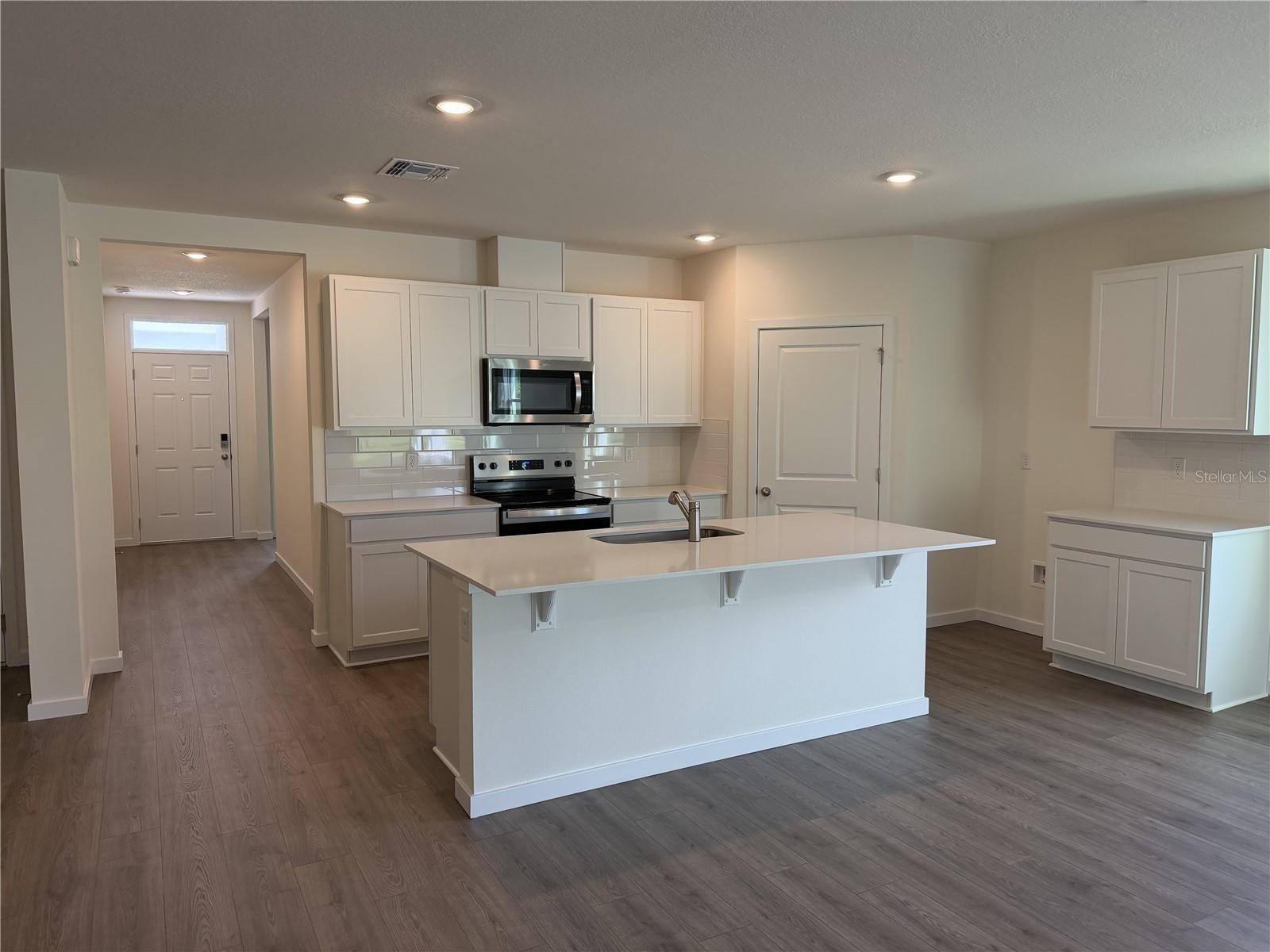 1049 CHAMPION RIDGE DRIVE