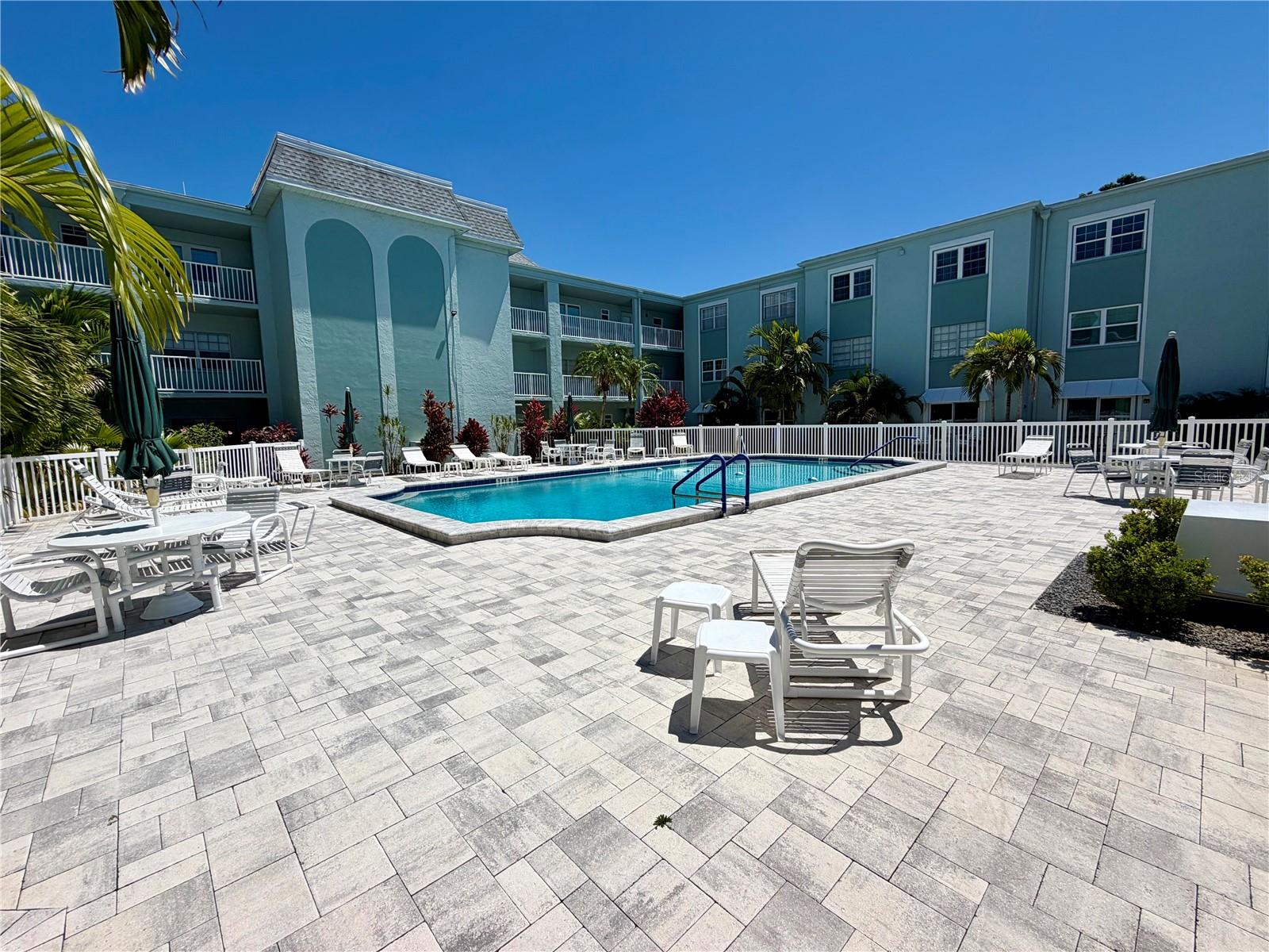BELLEAIR FOREST - Residential