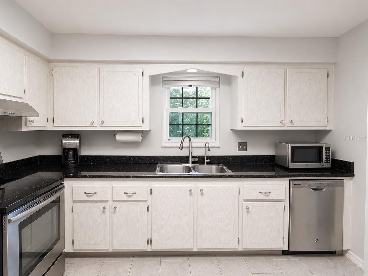 BELLEAIR FOREST - Residential
