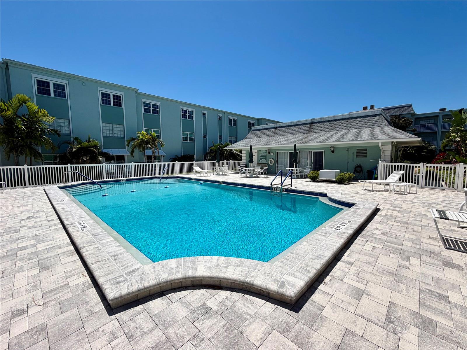 BELLEAIR FOREST - Residential
