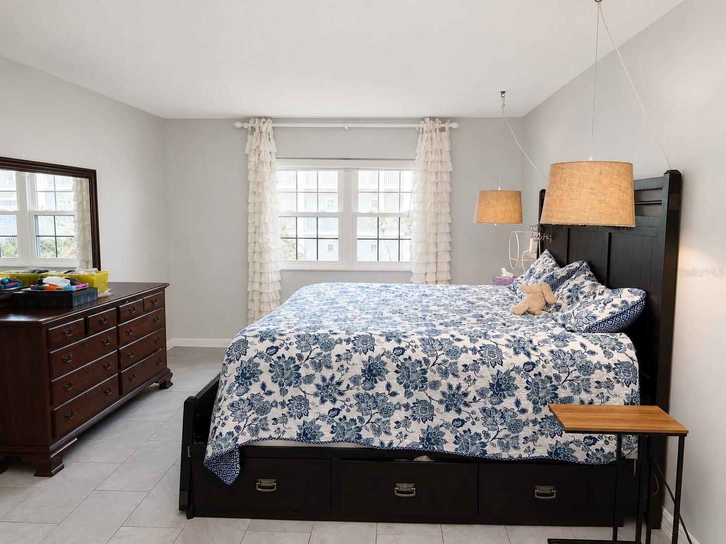 BELLEAIR FOREST - Residential