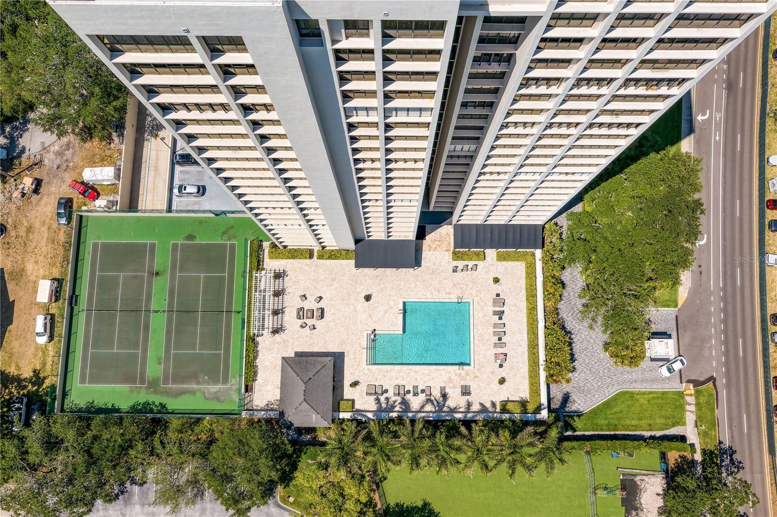 MONTE CARLO TOWERS A CONDOMINI - Residential Lease