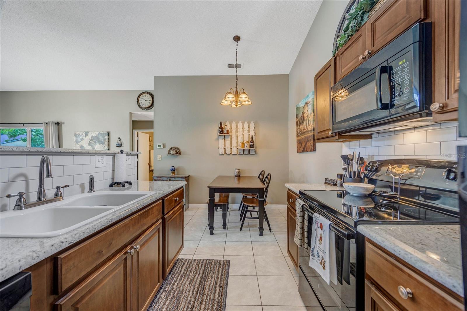 SUMMERFIELD VILLAGE II TR 5 - Residential