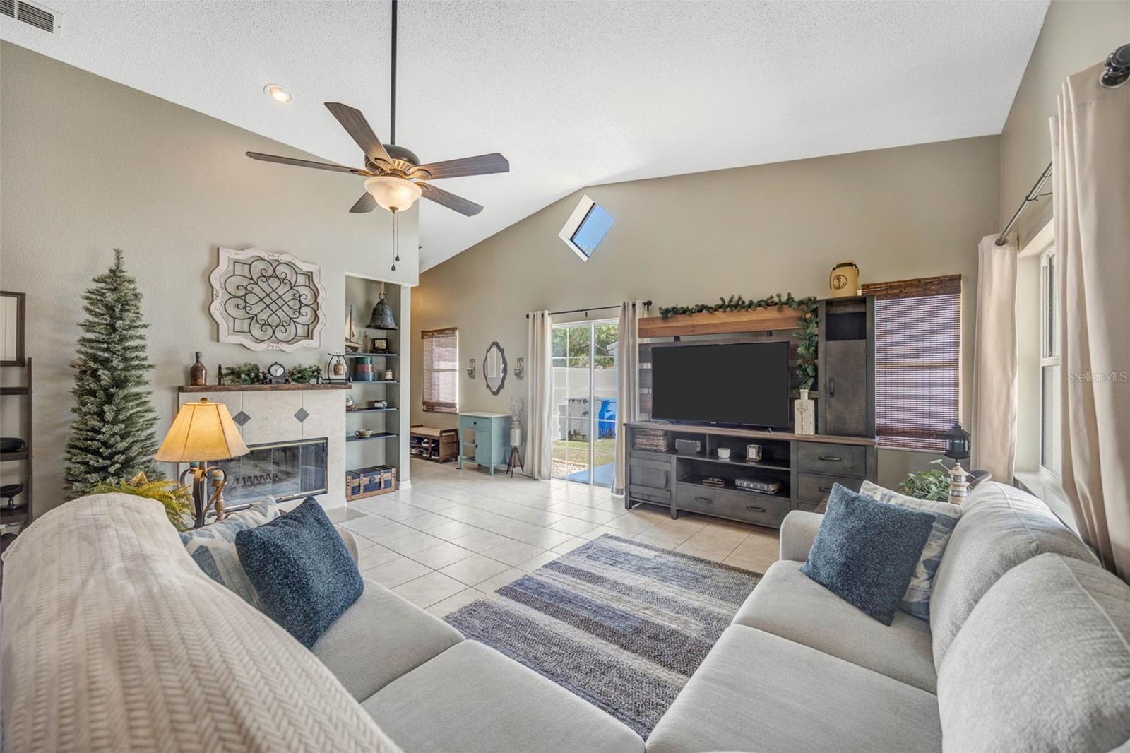 SUMMERFIELD VILLAGE II TR 5 - Residential