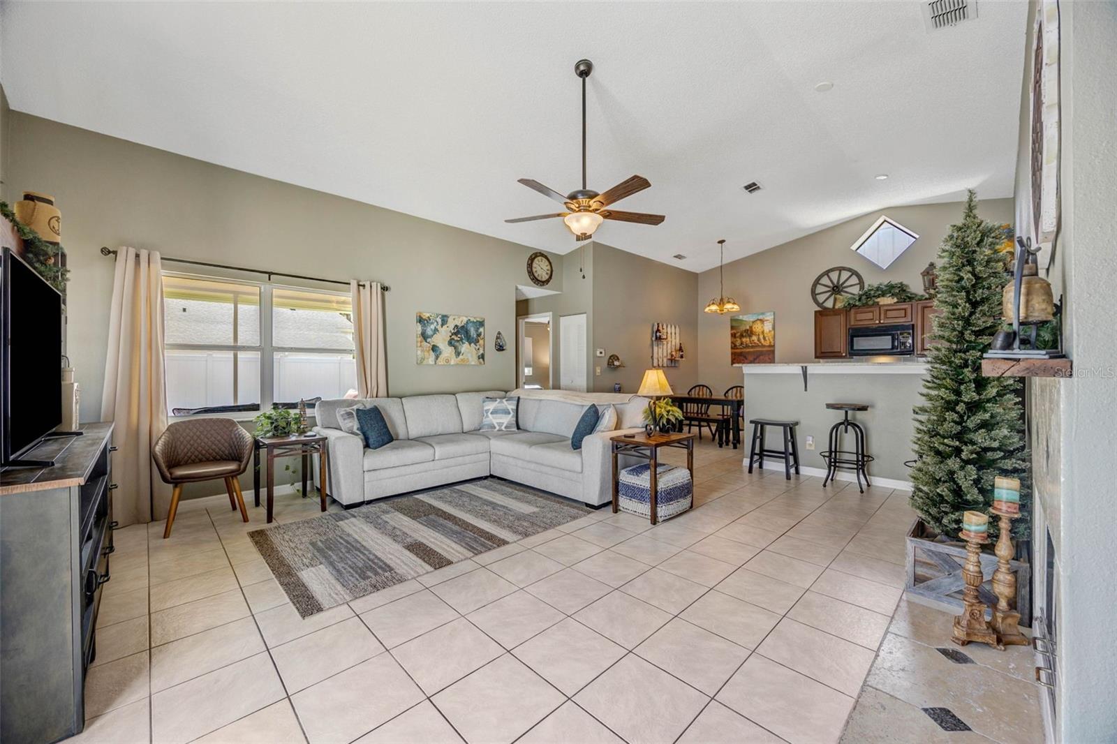 SUMMERFIELD VILLAGE II TR 5 - Residential