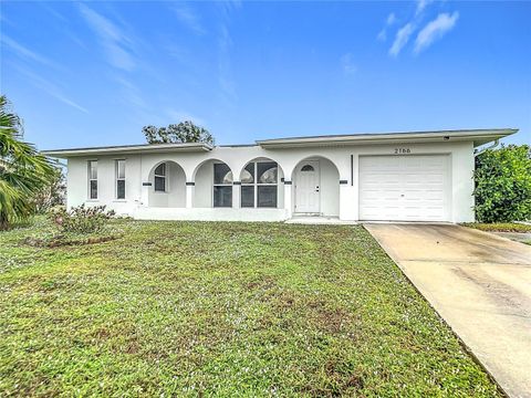 A home in PORT CHARLOTTE