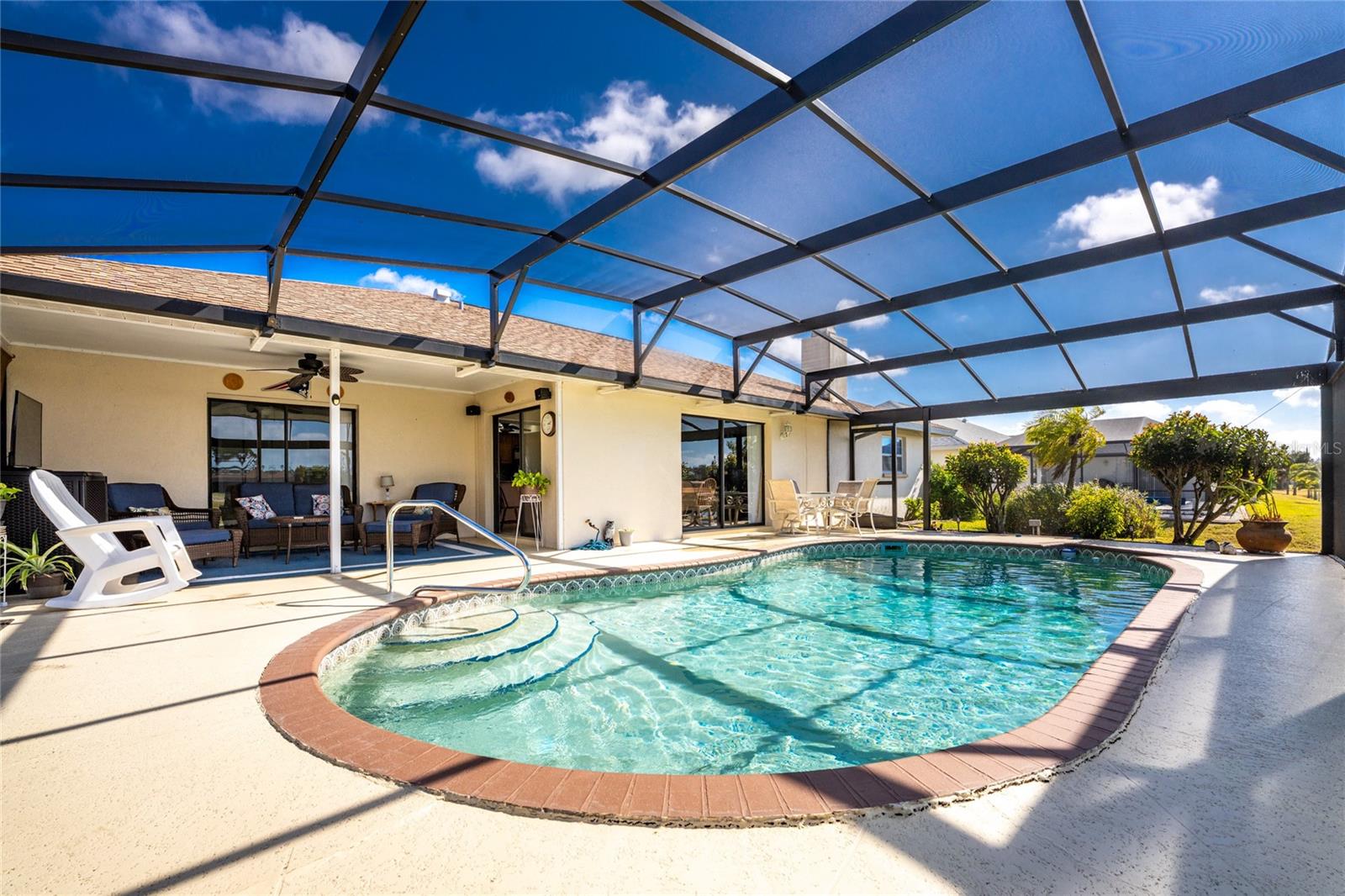 ROTONDA WEST PEBBLE BEACH - Residential