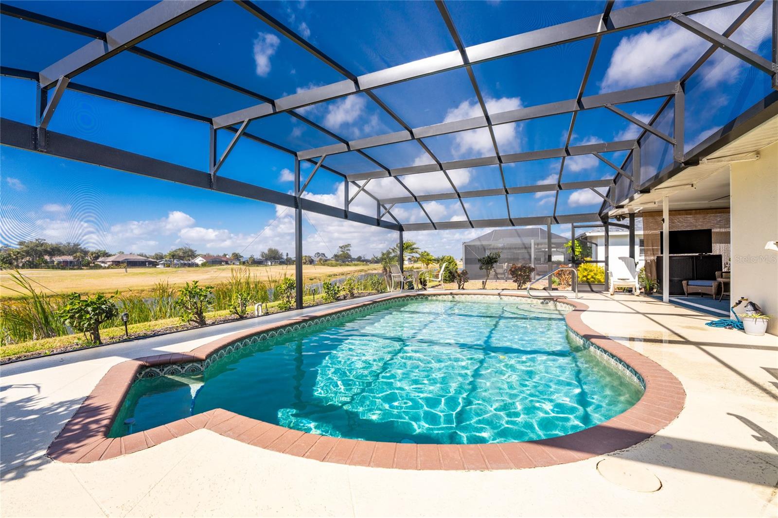 ROTONDA WEST PEBBLE BEACH - Residential