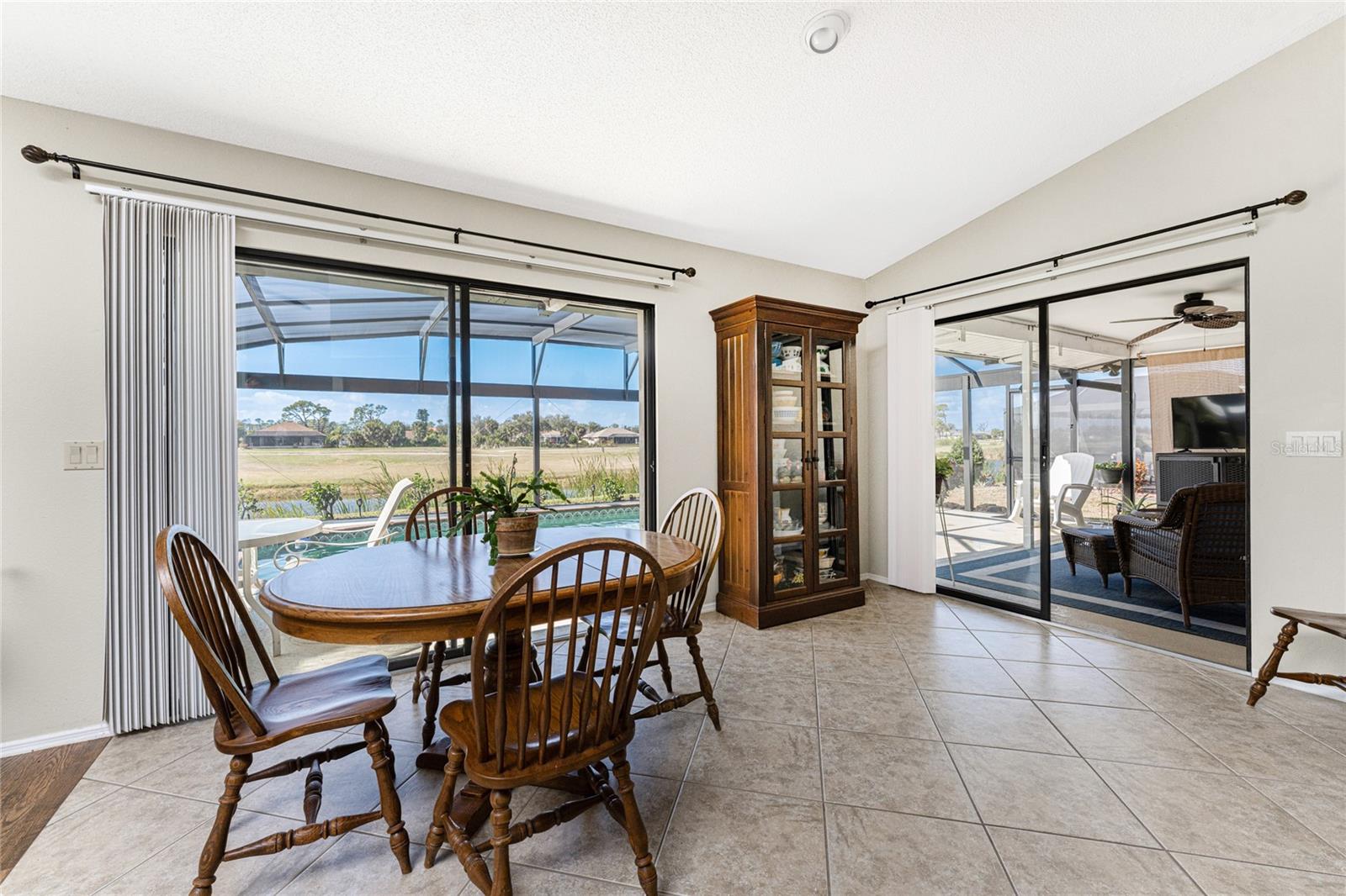 ROTONDA WEST PEBBLE BEACH - Residential