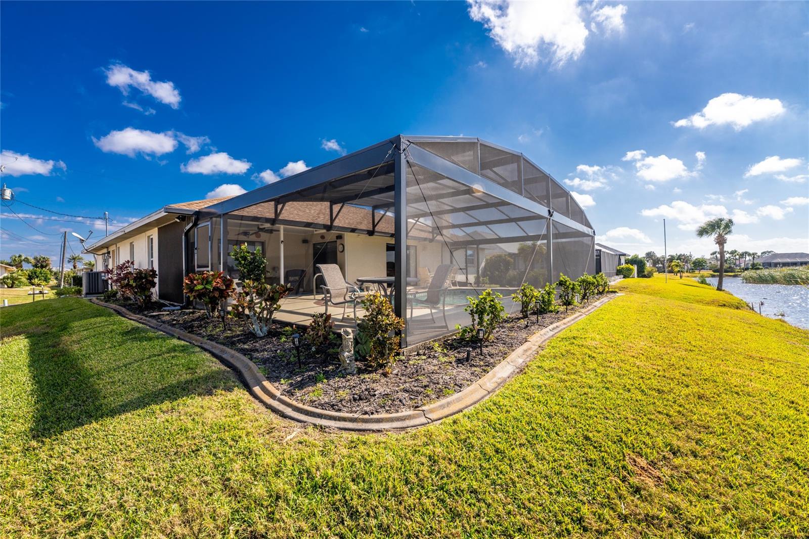 ROTONDA WEST PEBBLE BEACH - Residential