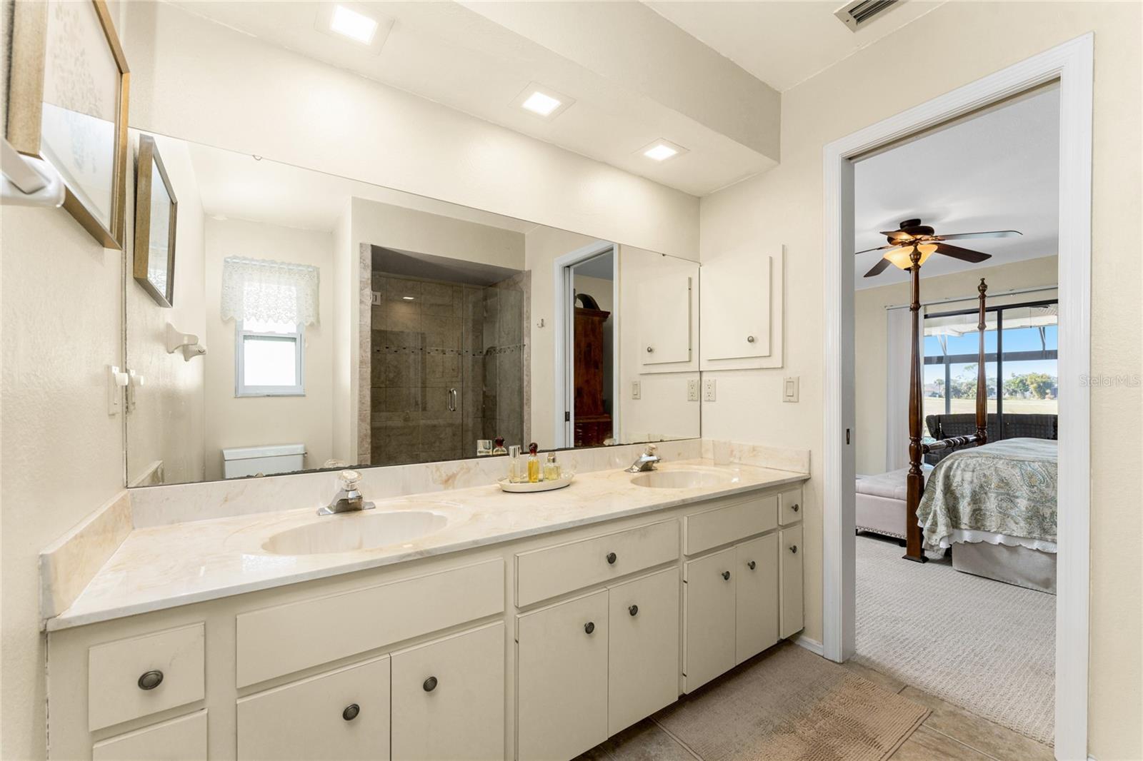 ROTONDA WEST PEBBLE BEACH - Residential