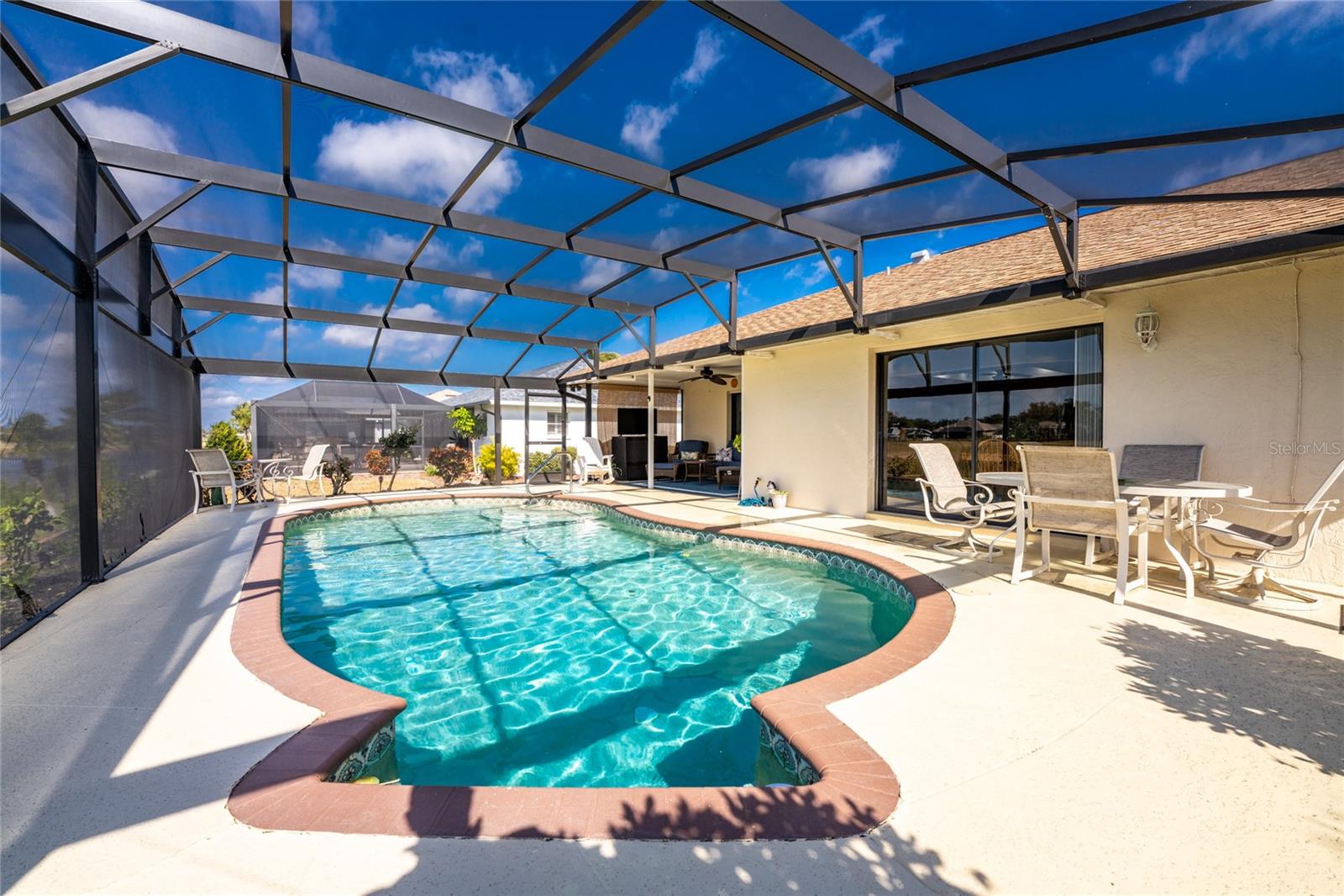 ROTONDA WEST PEBBLE BEACH - Residential