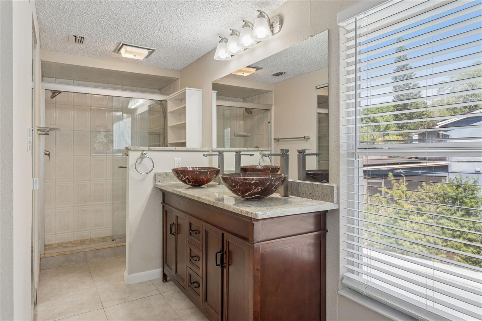 TARAWOOD - Residential