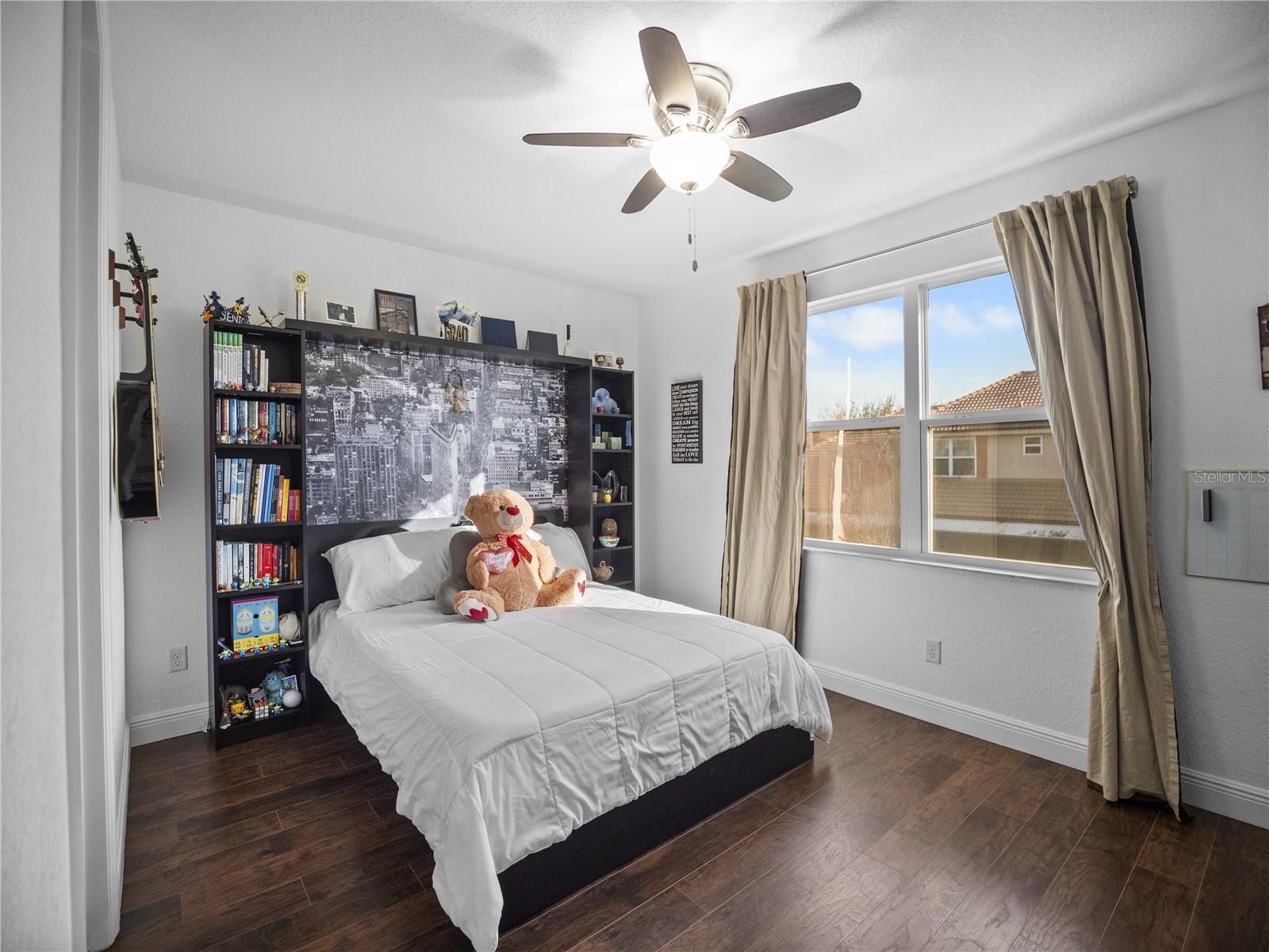 EAGLE CREEK - Residential