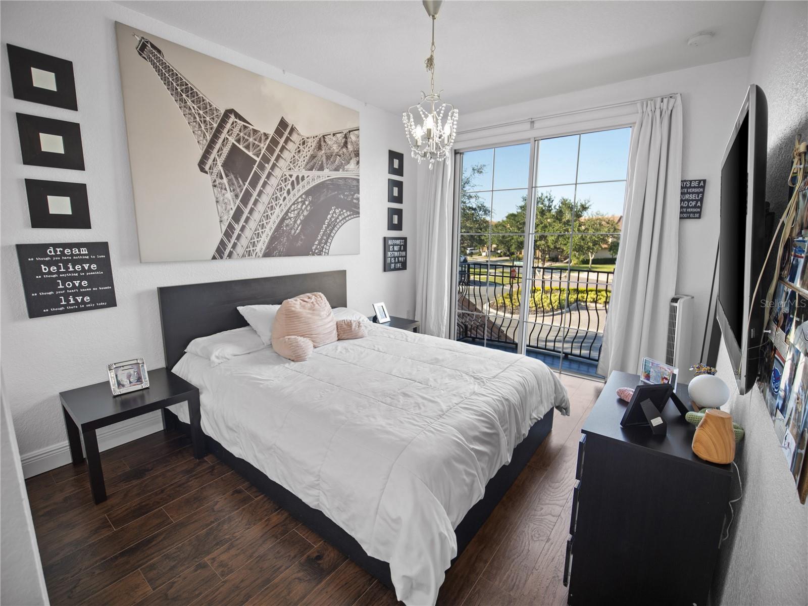 EAGLE CREEK - Residential