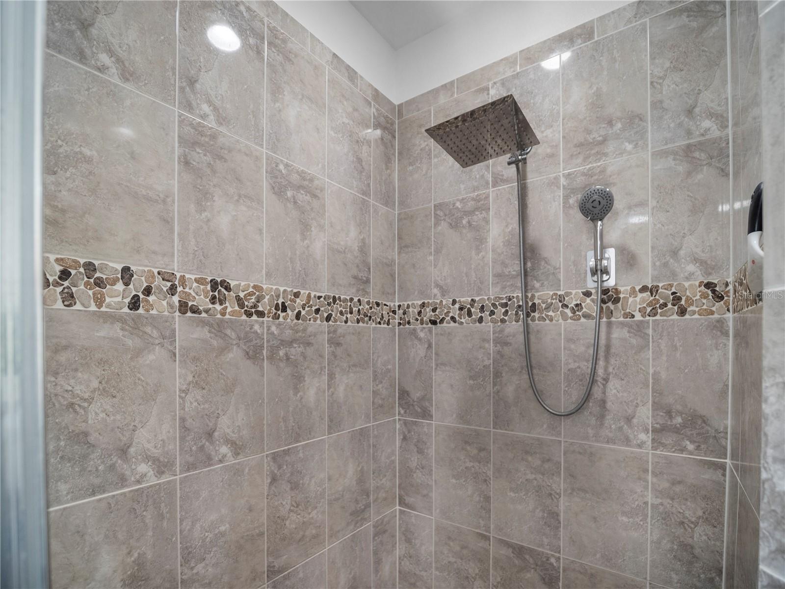 EAGLE CREEK - Residential