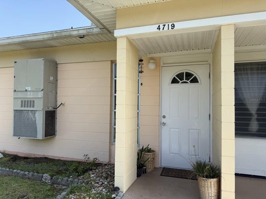 4719 CLUB CIR, LAKESHORE, FL 33854 - Image 2bce42d0c3185e25f38fea65a85c2b2d/1855839561