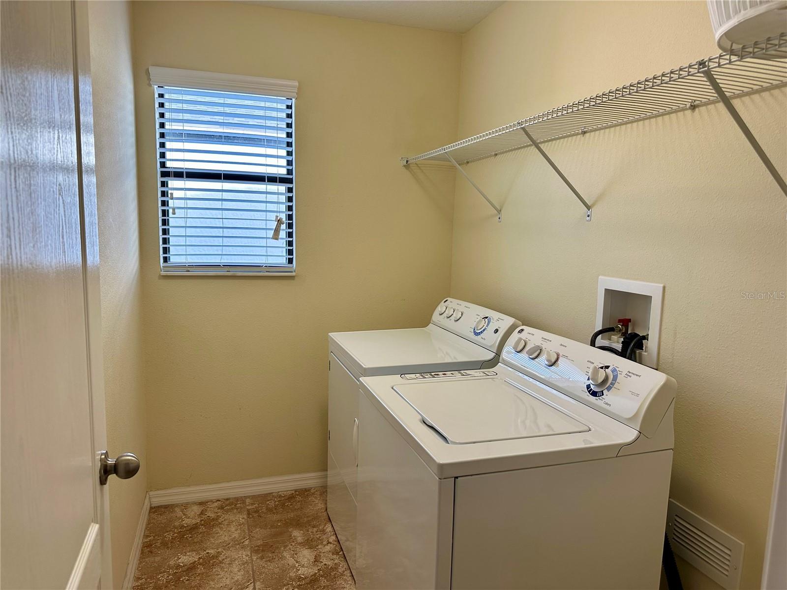 LIVE OAK PRESERVE 2C VILLAGES - Residential