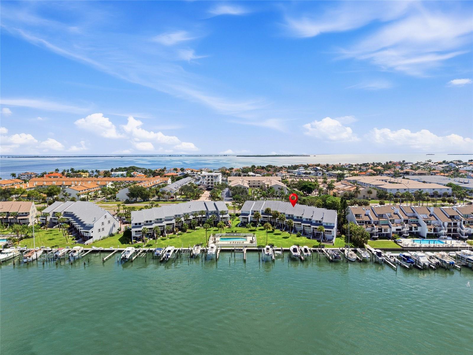 390 PINELLAS BAYWAY S F