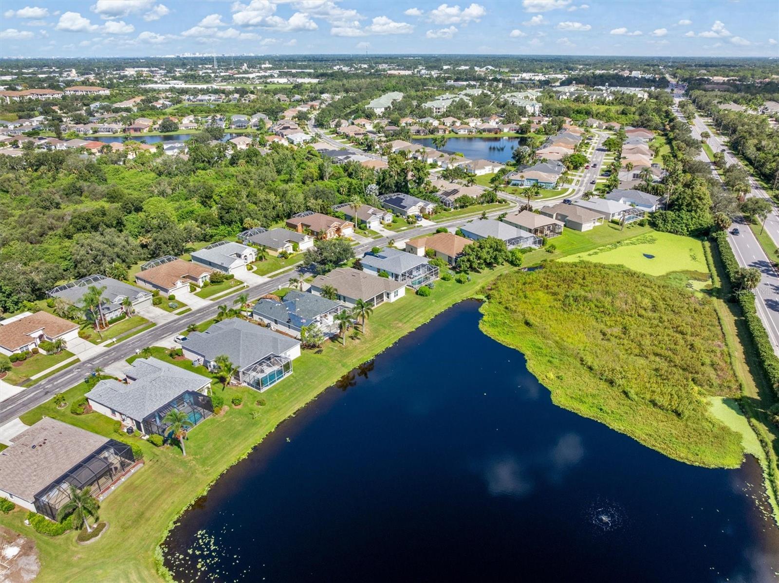 WELLINGTON CHASE - Residential