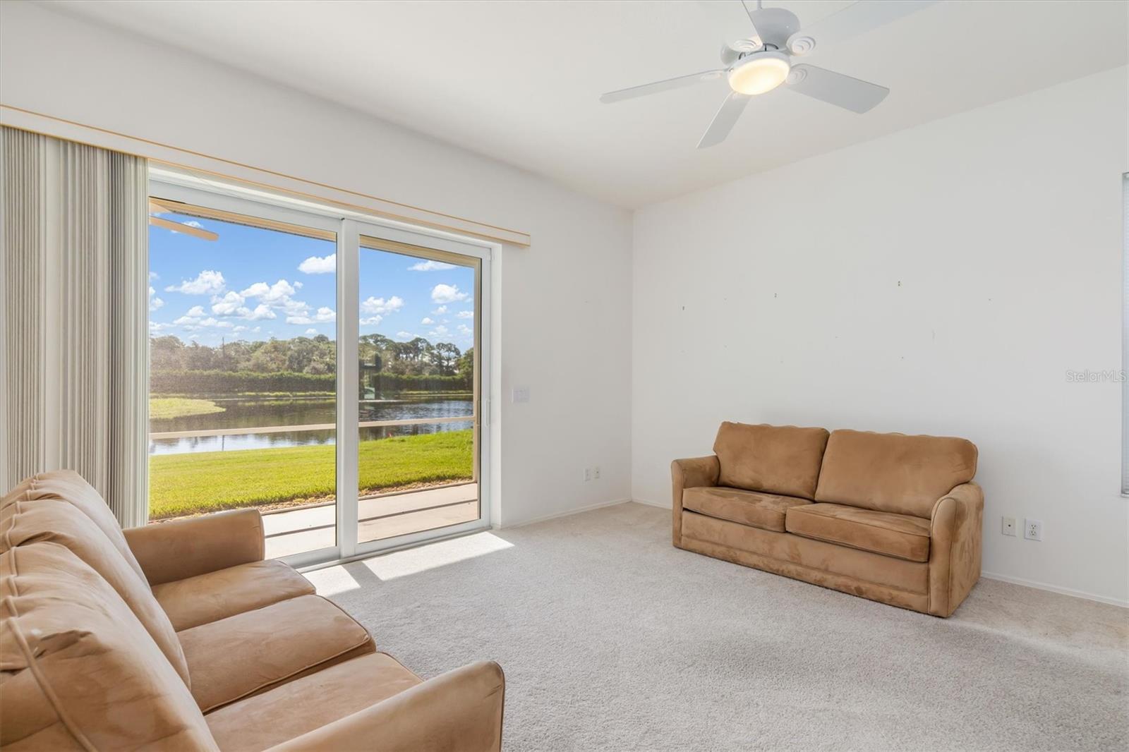 WELLINGTON CHASE - Residential