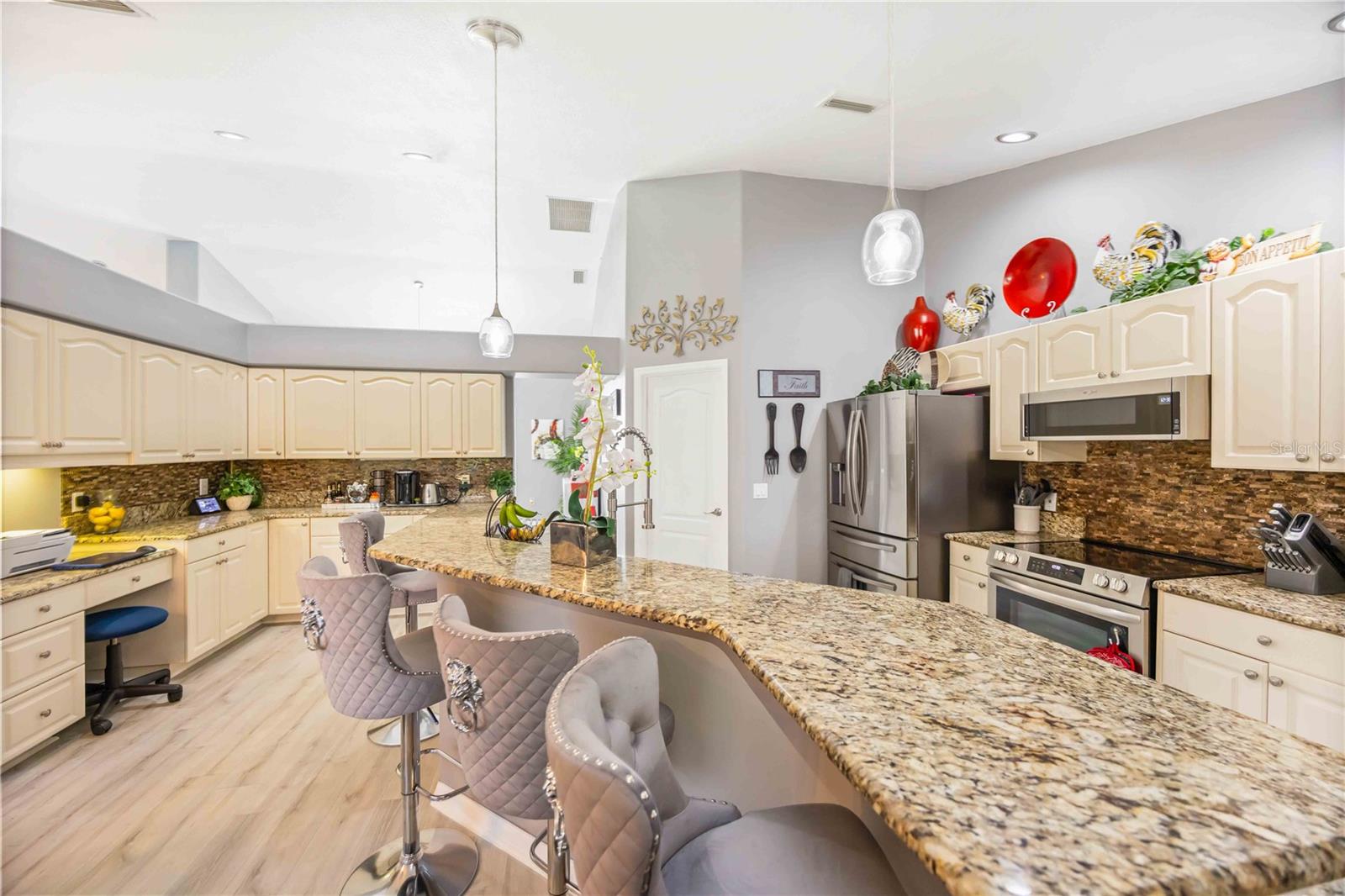 ROTONDA WEST WHITE MARSH - Residential