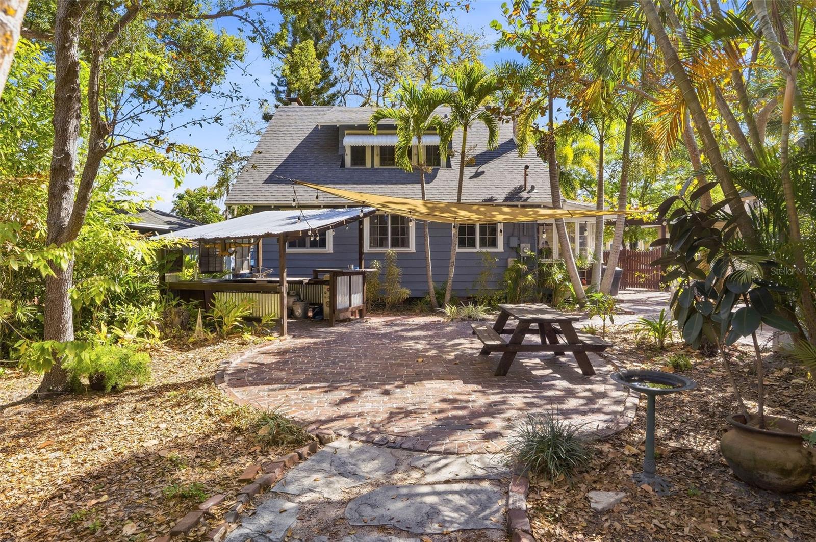 COUNTRY CLUB ADD - Residential