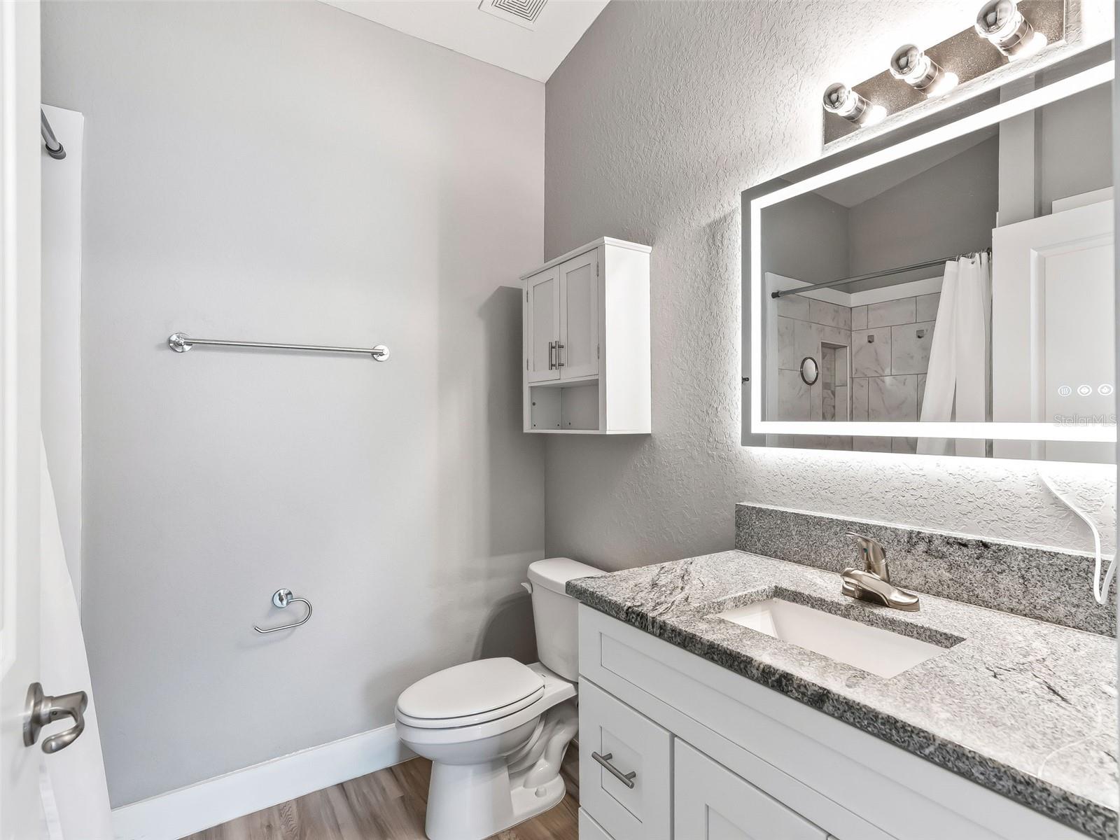 SILVER SPGS SHORES UN 42 - Residential