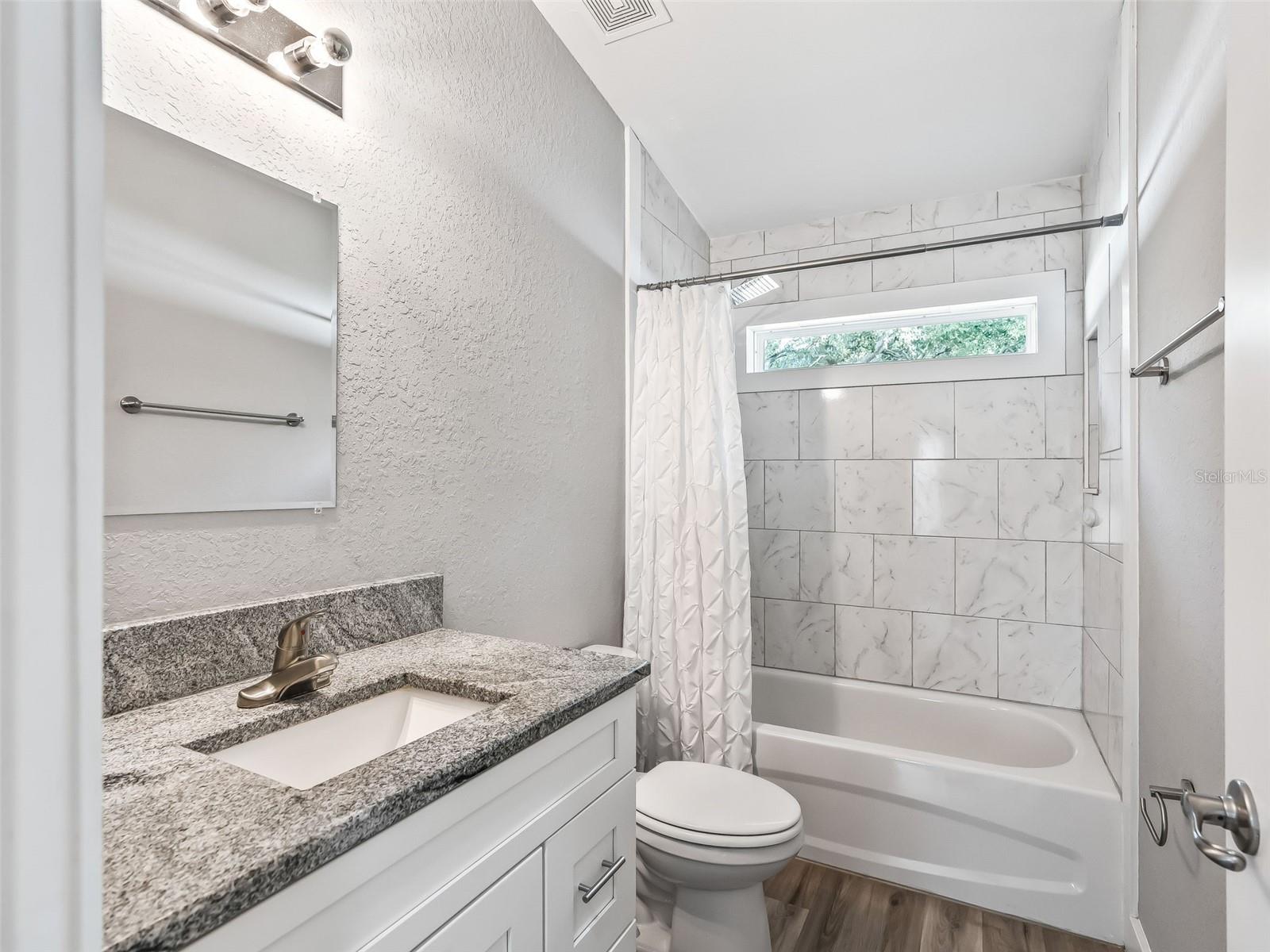 SILVER SPGS SHORES UN 42 - Residential