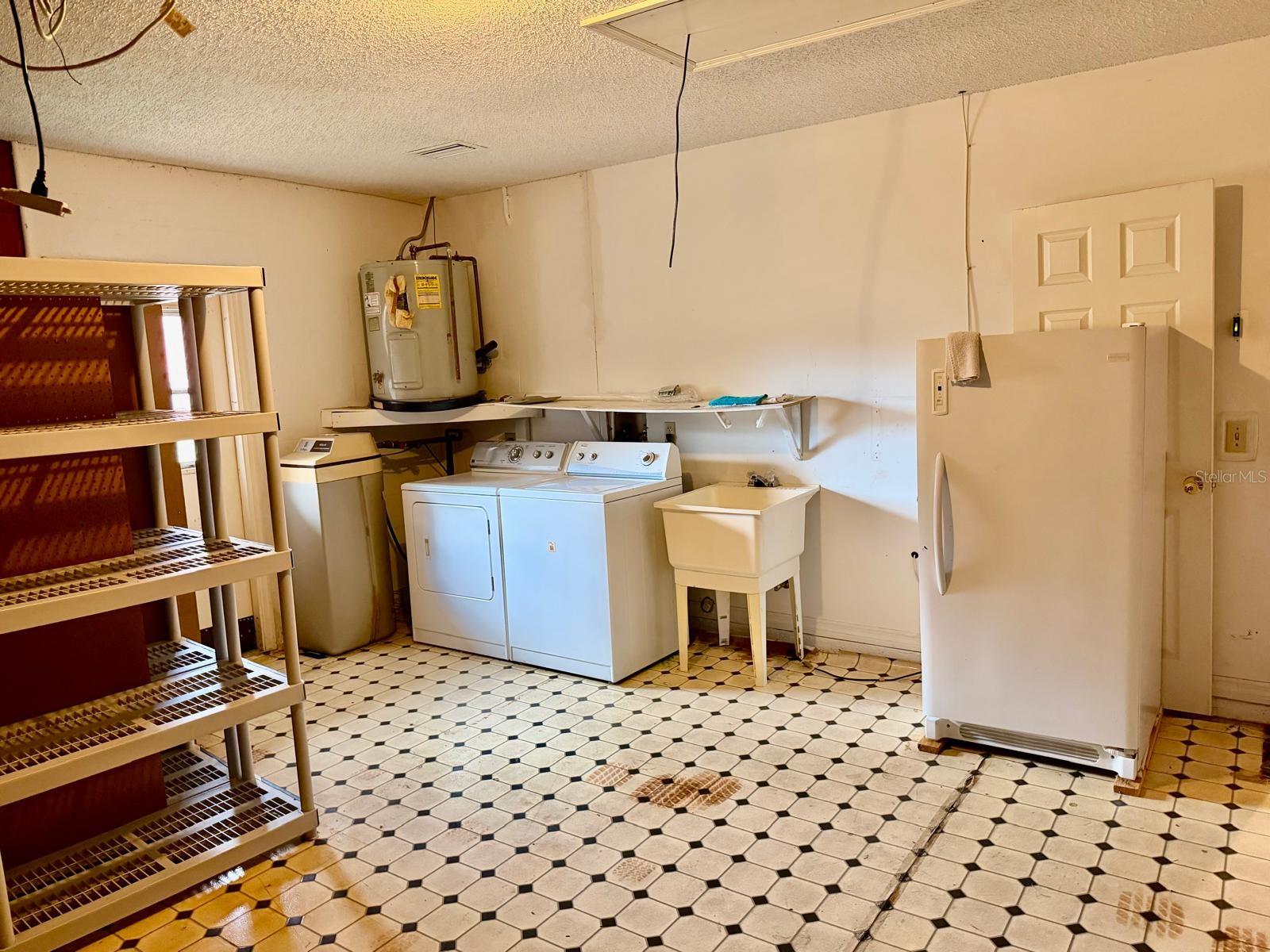 SPRING HILL UNIT 17 - Residential