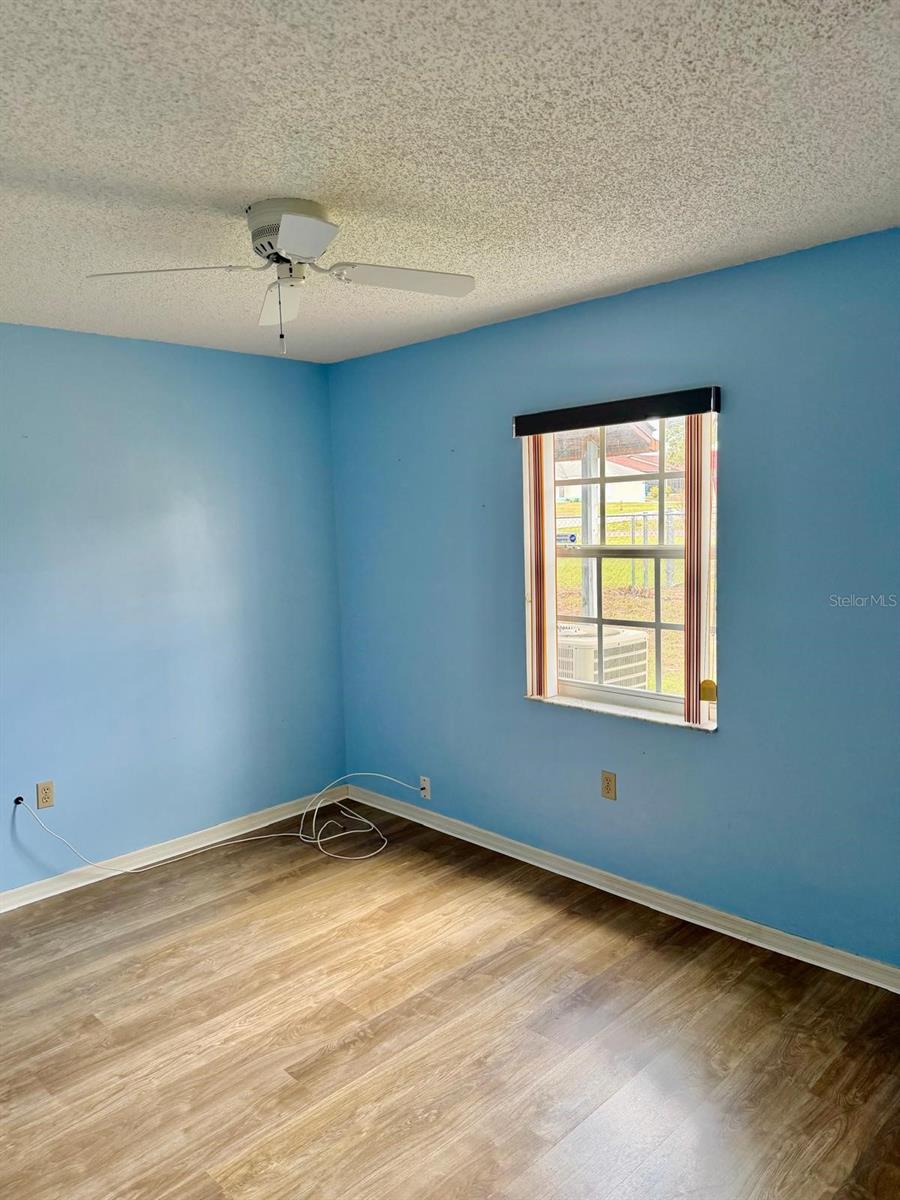 SPRING HILL UNIT 17 - Residential