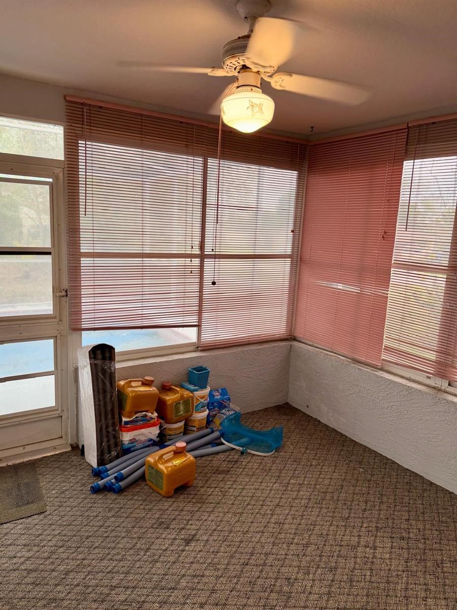 SPRING HILL UNIT 17 - Residential