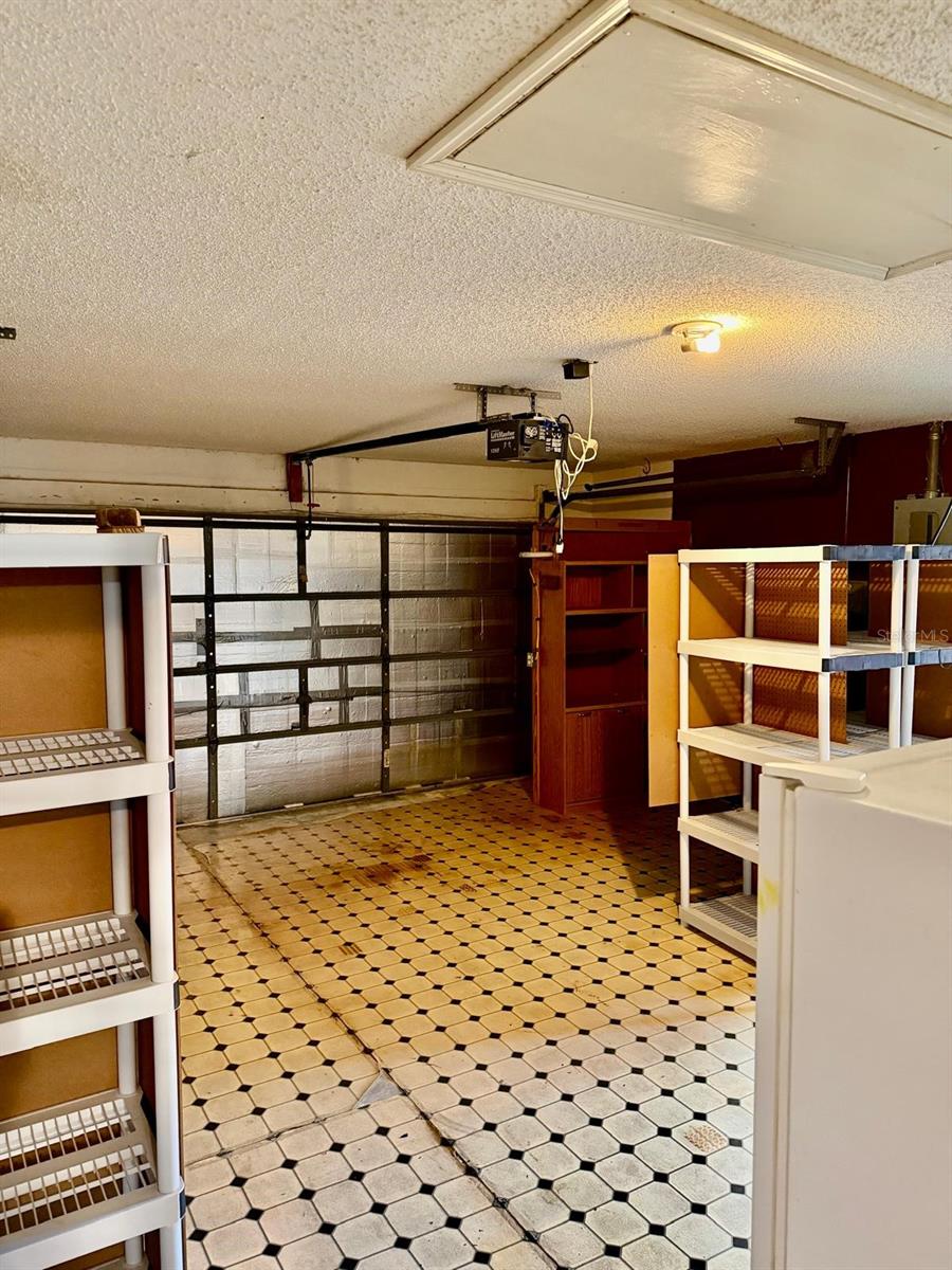 SPRING HILL UNIT 17 - Residential