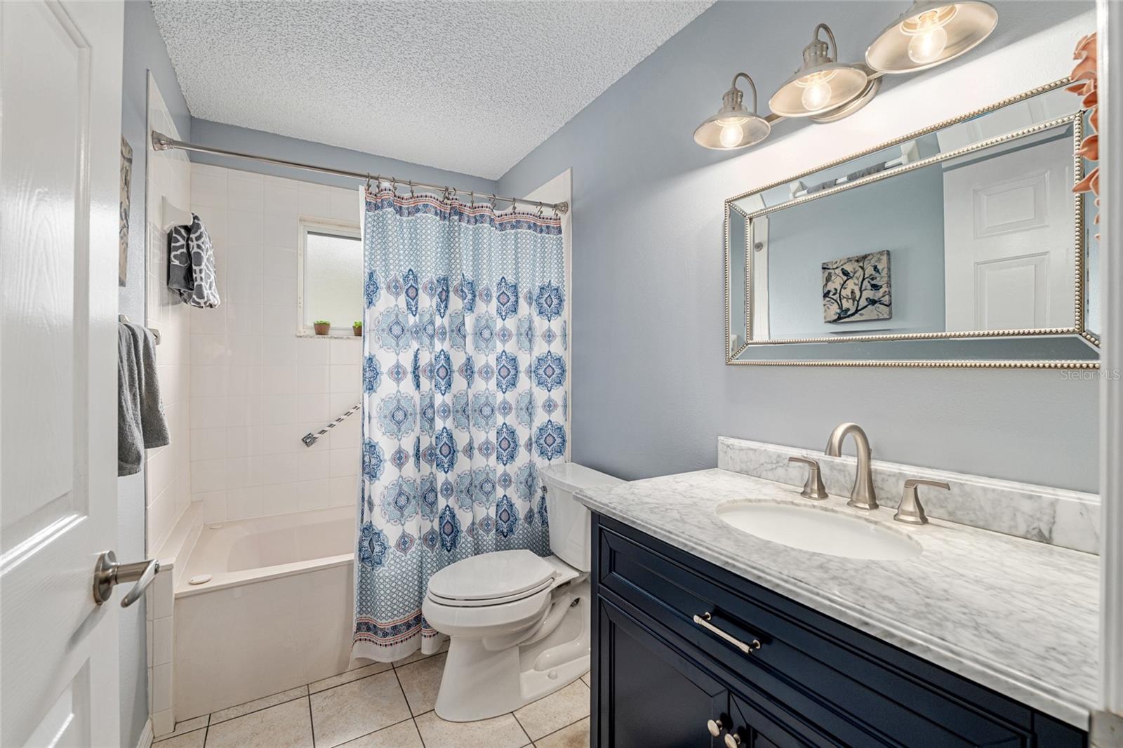 ON TOP OF THE WORLD - Residential