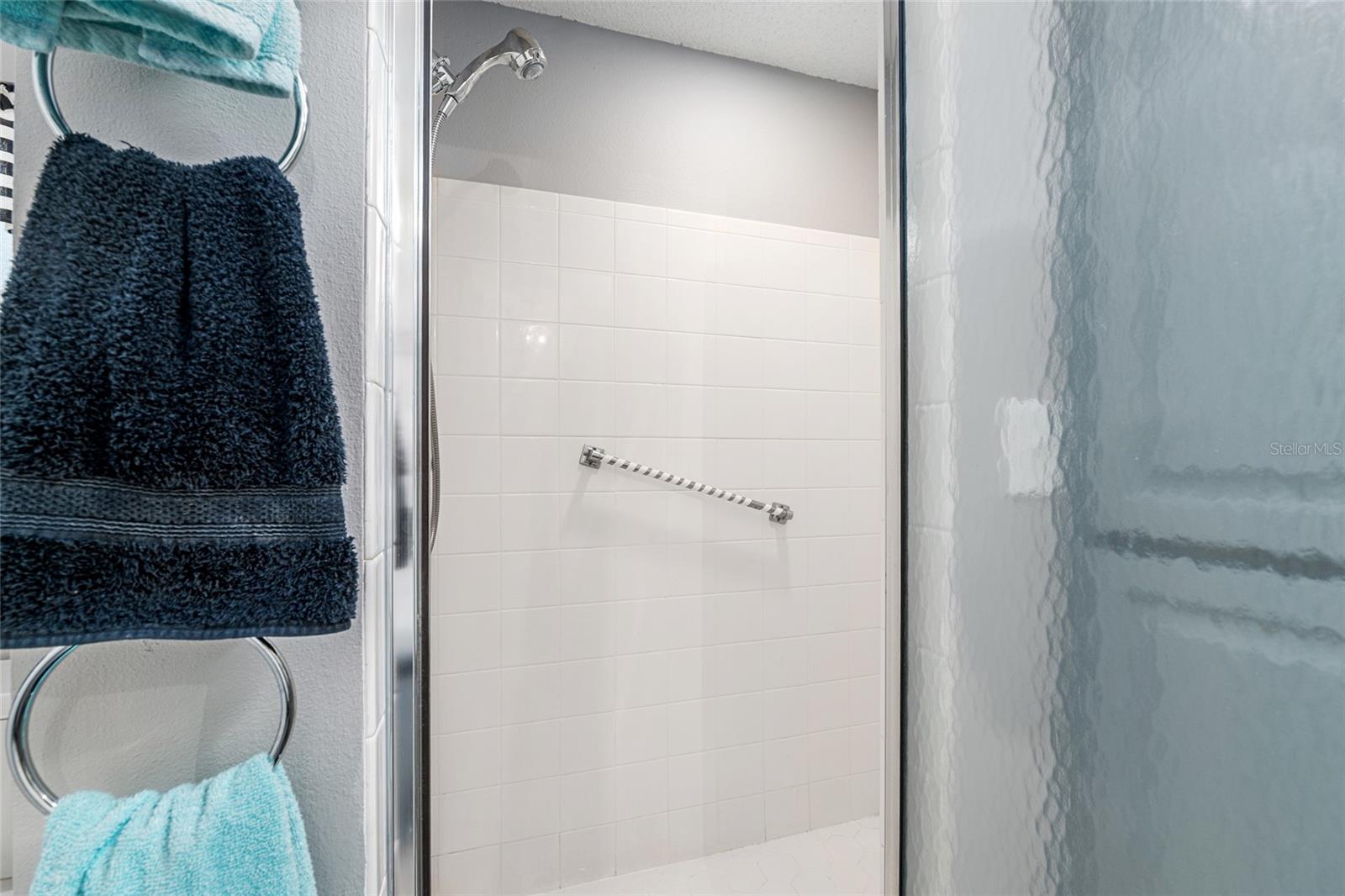 ON TOP OF THE WORLD - Residential