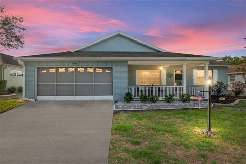 Photo of 9770 SW 97th Place, Ocala, FL 34481 (MLS # OM721481)