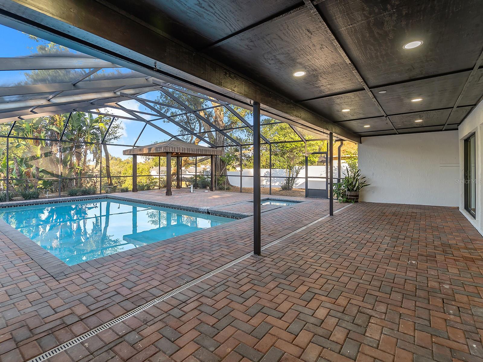 HICKORY HILL SUB PH - Residential