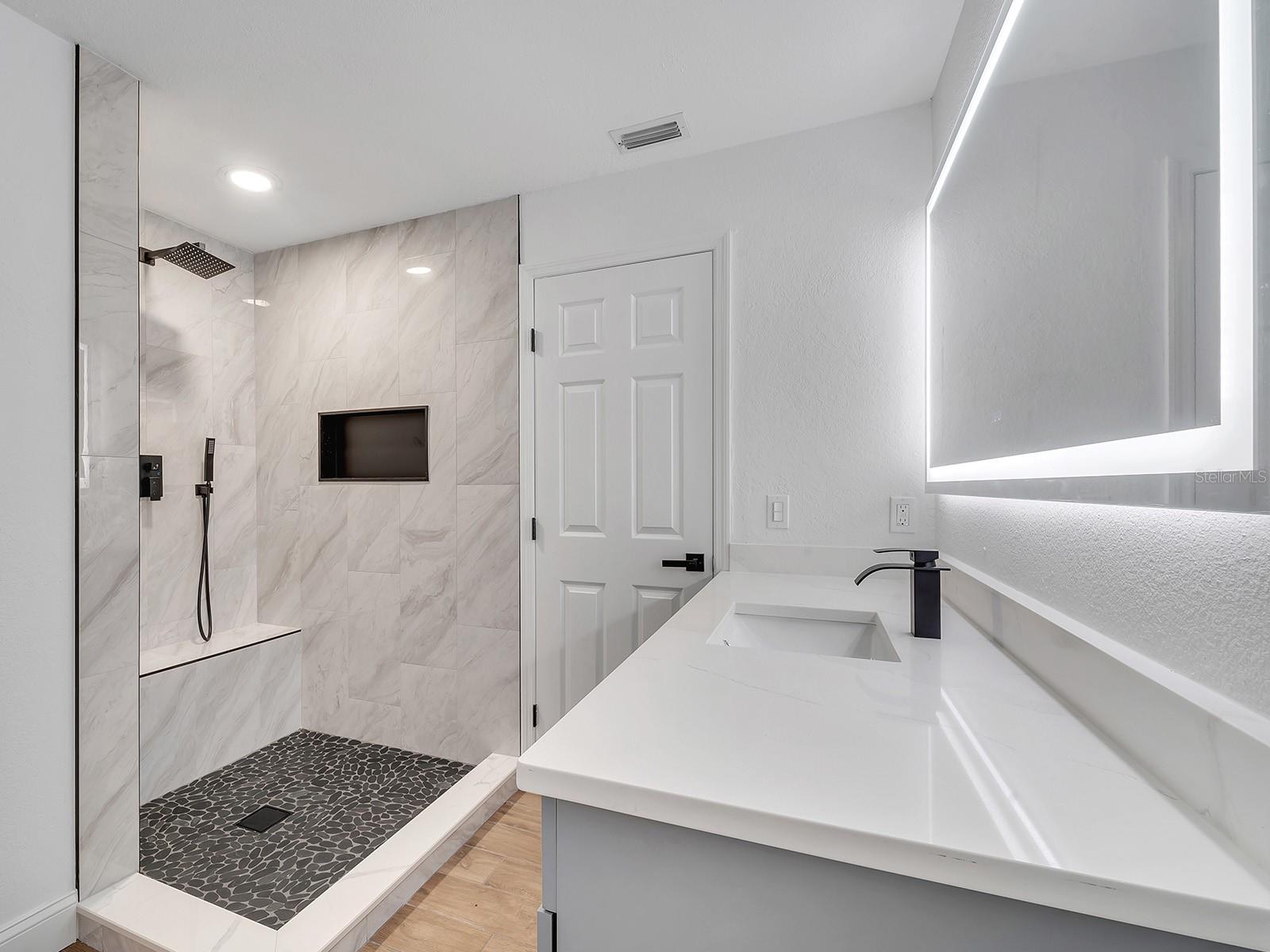 HICKORY HILL SUB PH - Residential