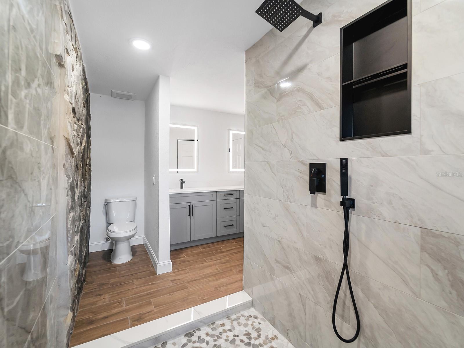 HICKORY HILL SUB PH - Residential