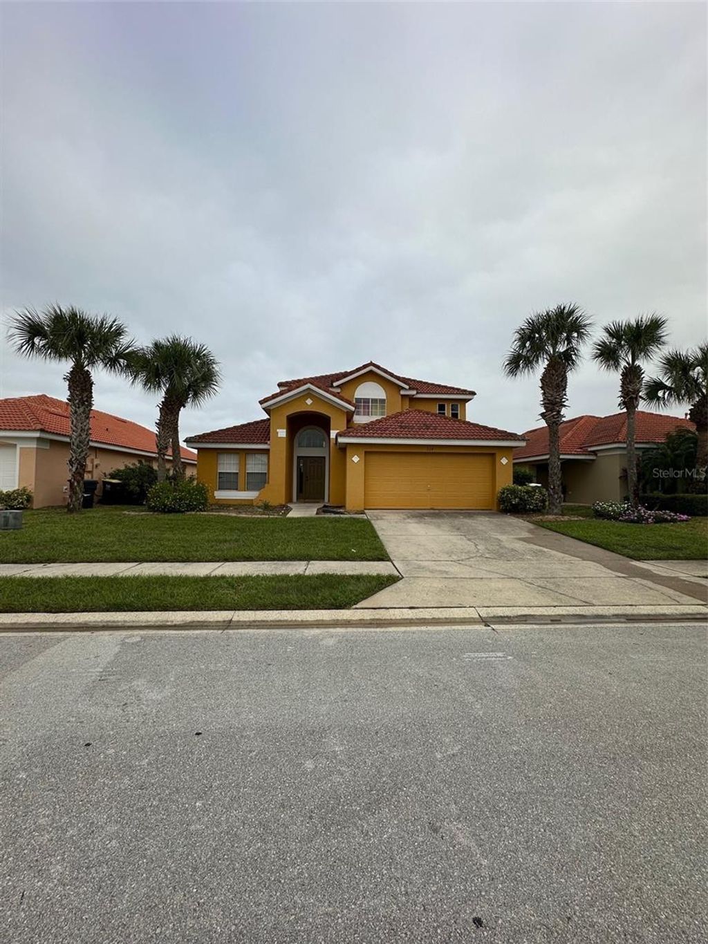 Photo of 224 Paloma Drive, Davenport, FL 33837 (MLS # S5137033)