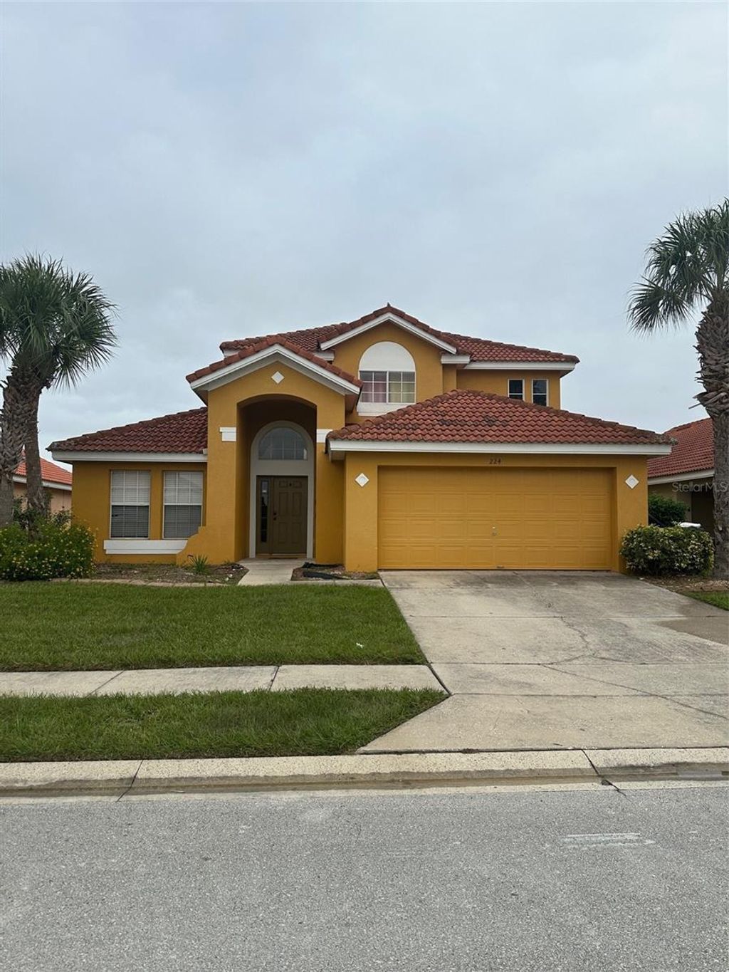 Photo of 224 Paloma Drive, Davenport, FL 33837 (MLS # S5137033)