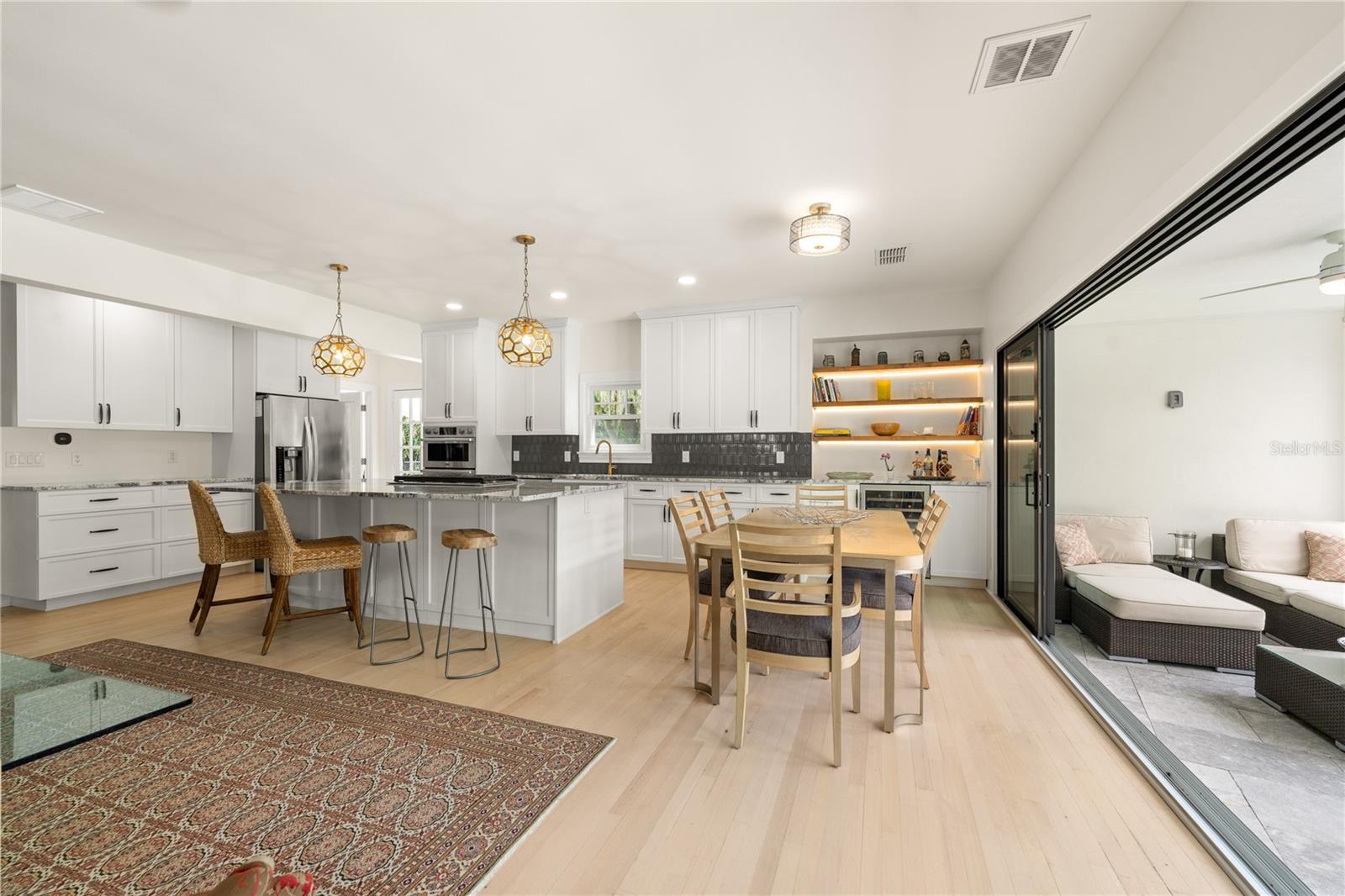 LAWSONA PARK - Residential