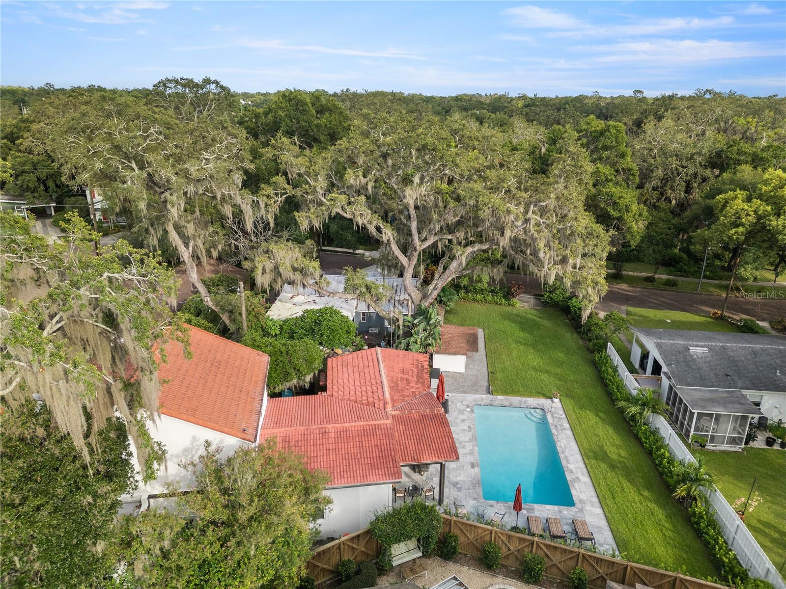 LAWSONA PARK - Residential