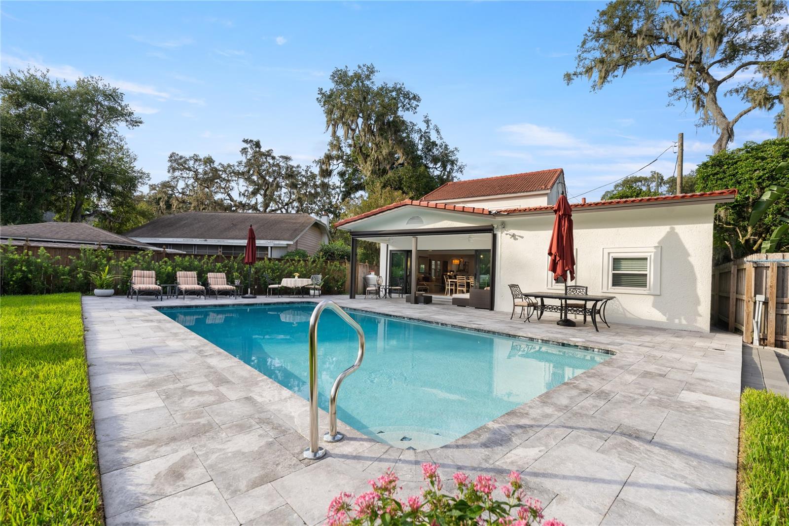 LAWSONA PARK - Residential