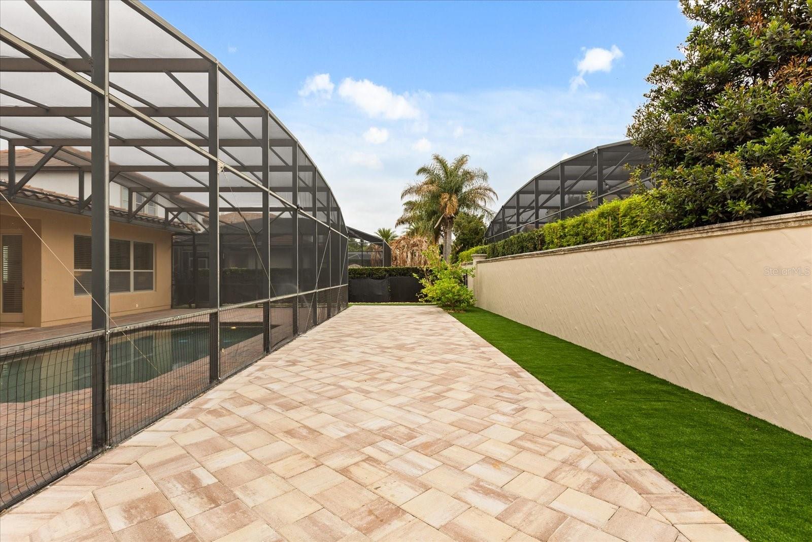 CASA DEL LAGO-REPLAT - Residential