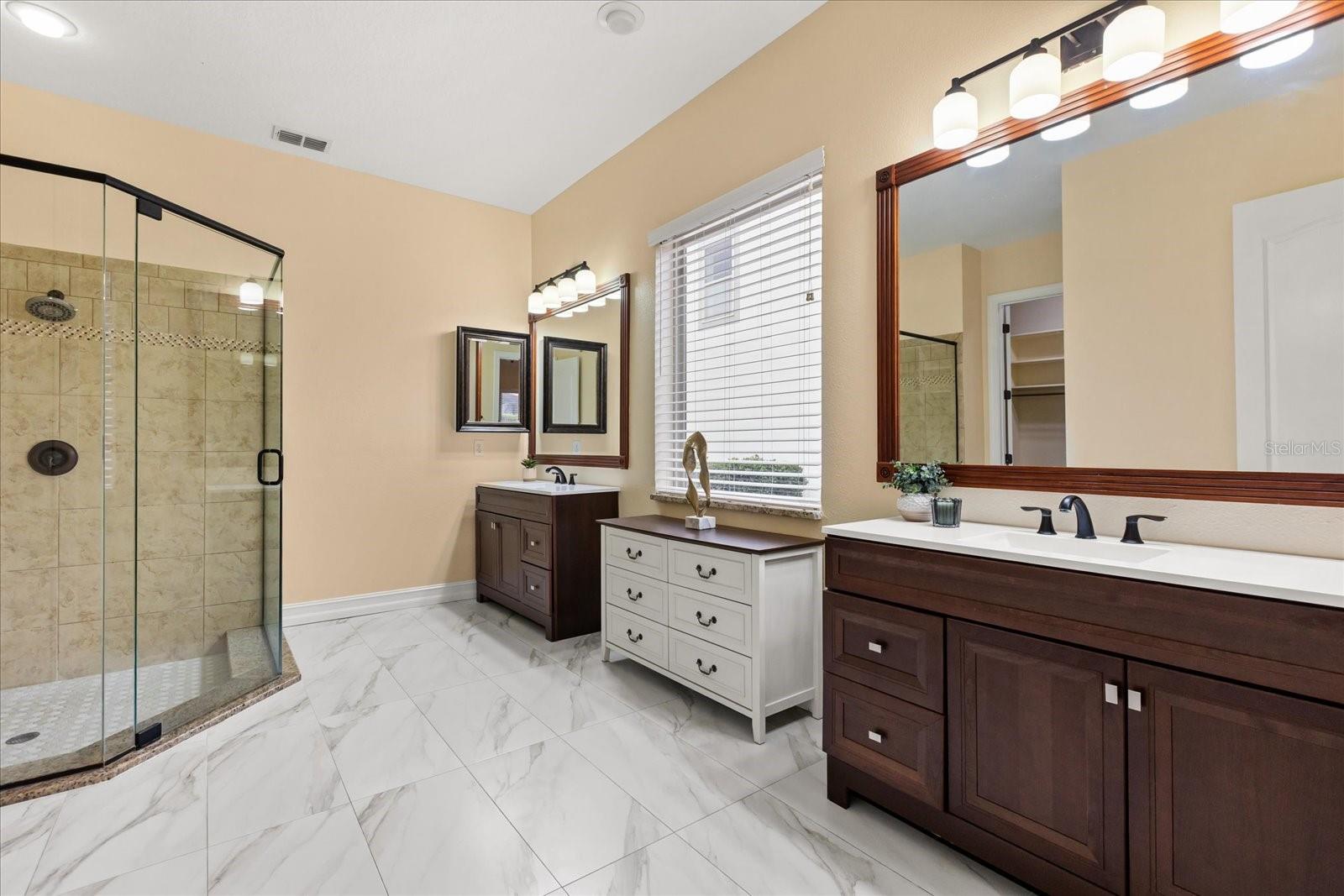 CASA DEL LAGO-REPLAT - Residential